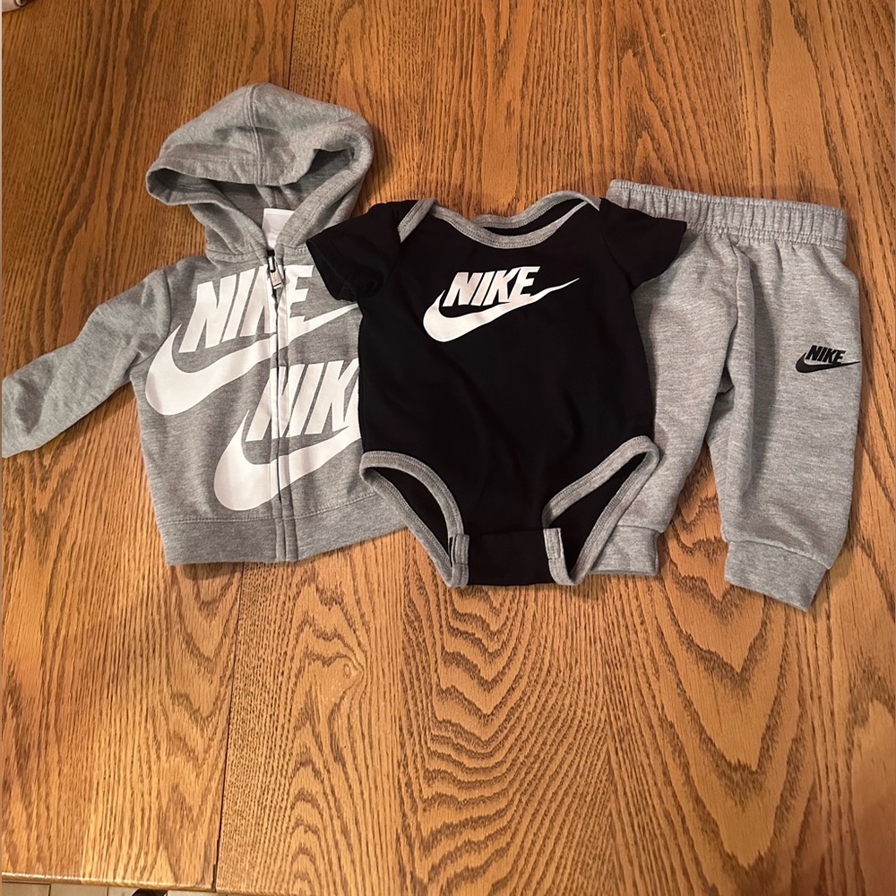 3 Piece Nike Baby Set